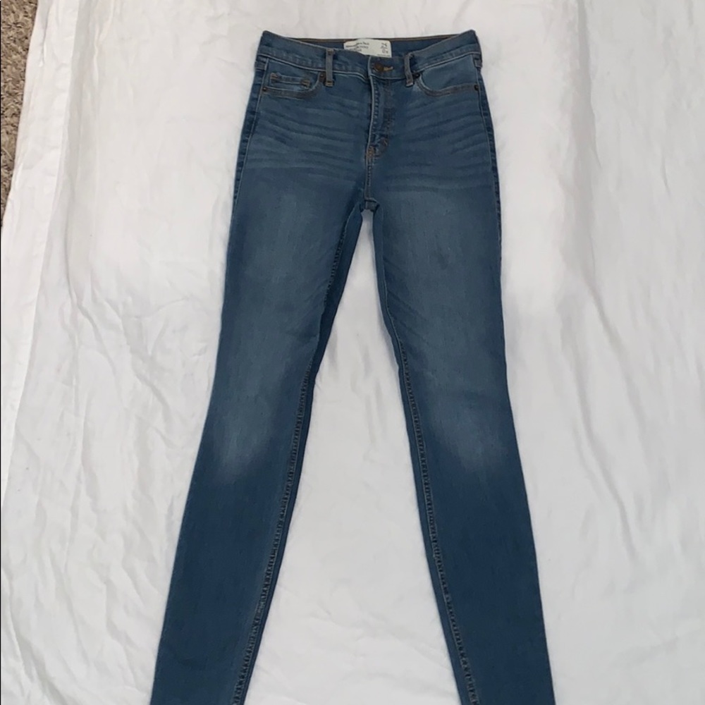 Abercrombie & Fitch high rise jeans